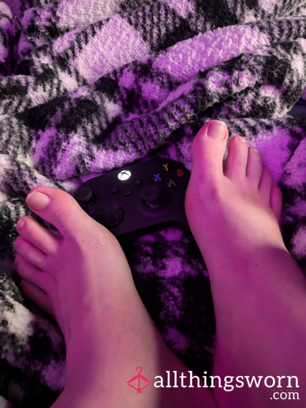 My Cute Little Feet And My Controller💕