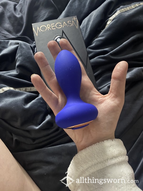 My Favourite 😍 Vibrating Bu*t Plug