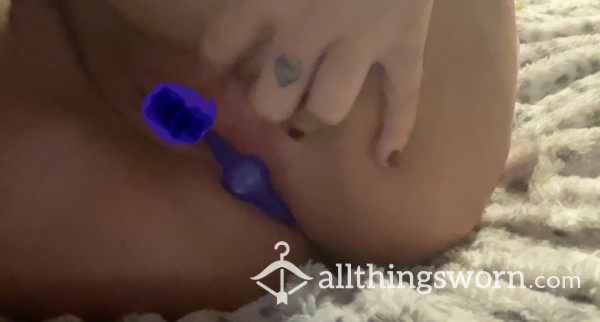 My First 🍑 Plug!! Watch Me Insert 🤤