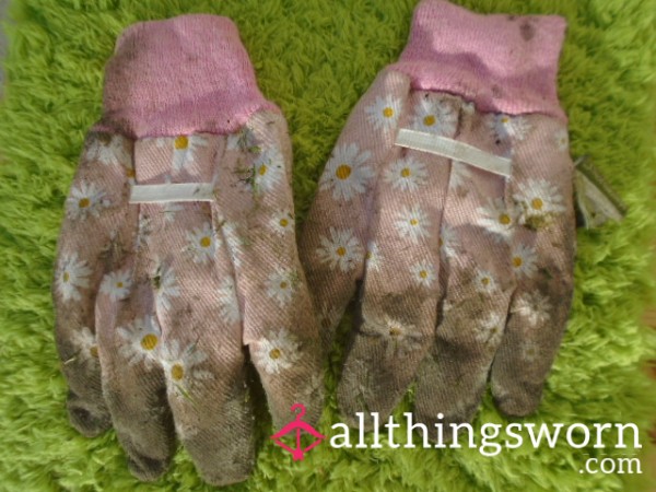 💮💮My Gardening Gloves💮💮