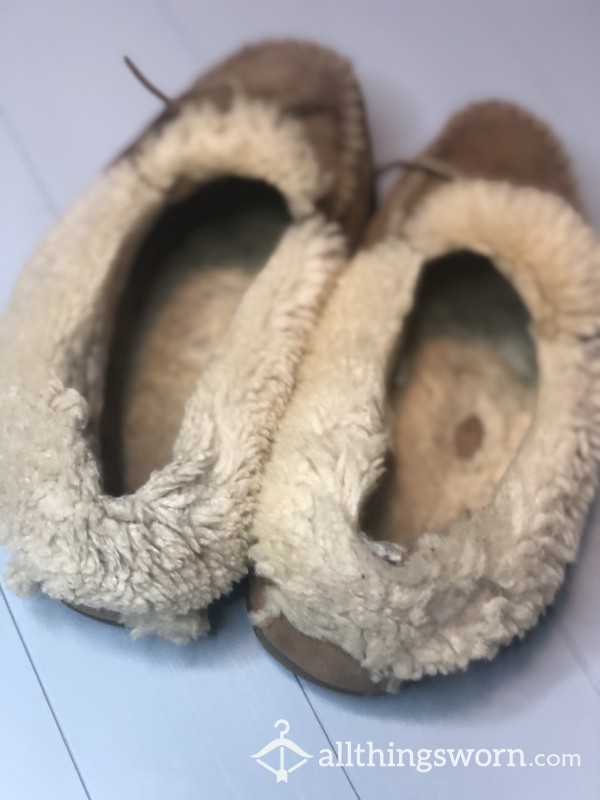 My Well-loved Sheep-skin Slippers ❤️