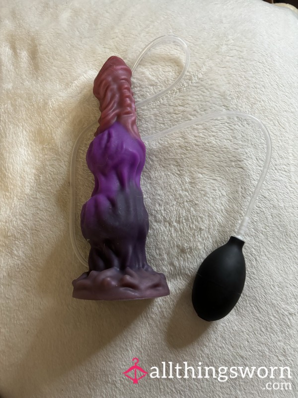 Used Fantasy Purple & Pink Squirting Monster Di**o