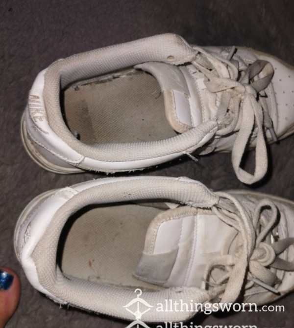 Nike Air Foces VERY WORN