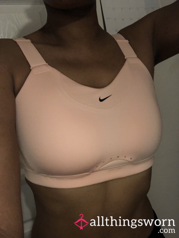 Nike Dri-Fit Sports Bra Size Small (long Wear)