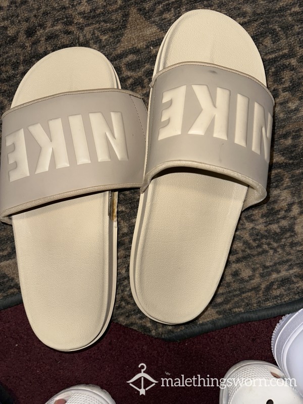 Nike Flip Flops