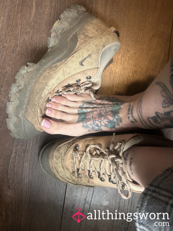 Nike Hiking Shoes, Very Worn And Dirty, Soaked In Sweat On Many Rainy Dog Walks, With A Bare Feet Wear For Your Fragrant Pleasure