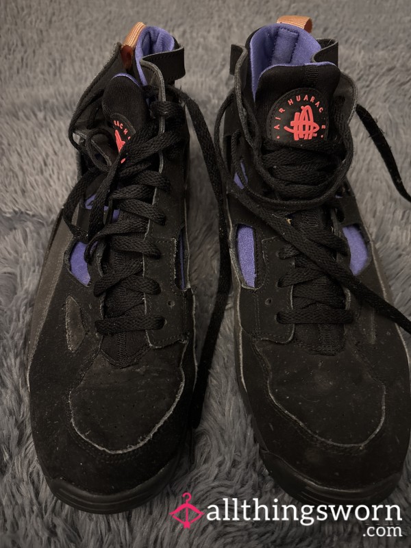 Nike Huarache Sneakers Size 10.5 ( Boyfriend’s )