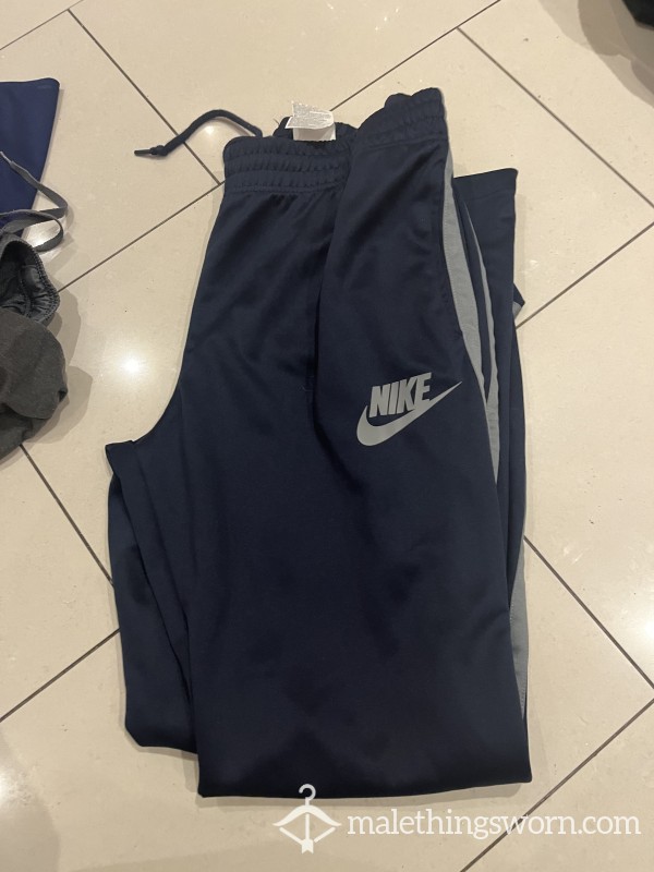 Nike Joggers