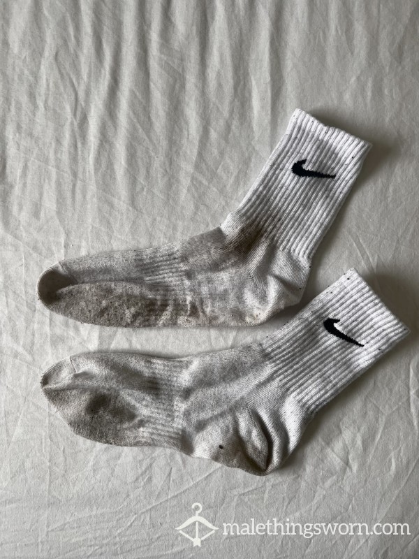 SOLD 💦 Nike Sox - 4 Day Wear