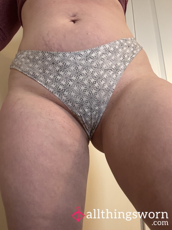 No 15 Thong