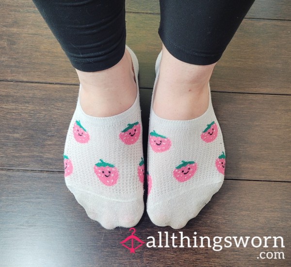 No Show Strawberry Socks