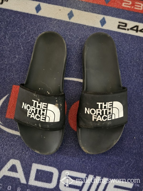 NORTHFACE SLIDERS BLACK WELL-WORN