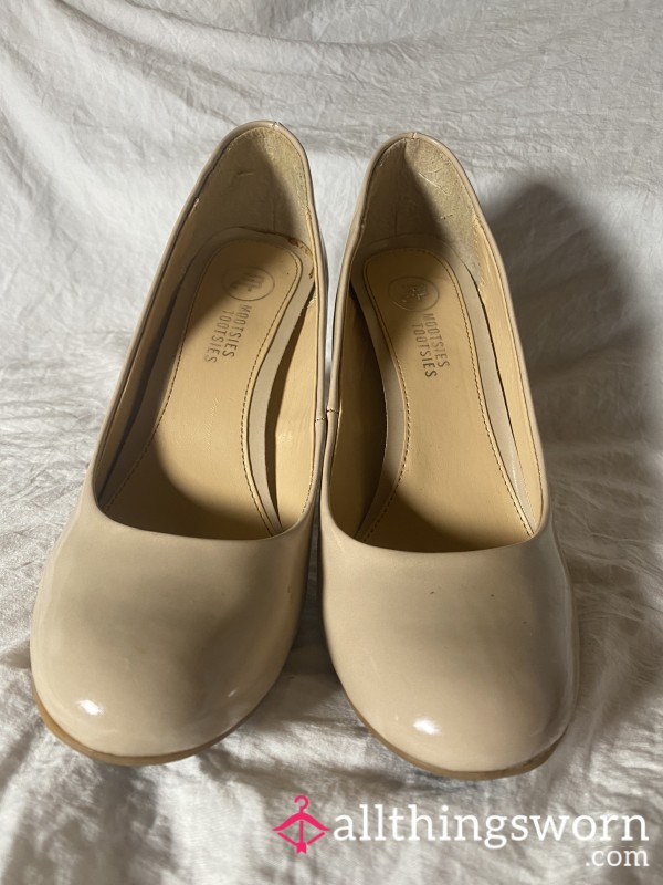 Nude Mootsie Tootsie 7.5 Size Shoe