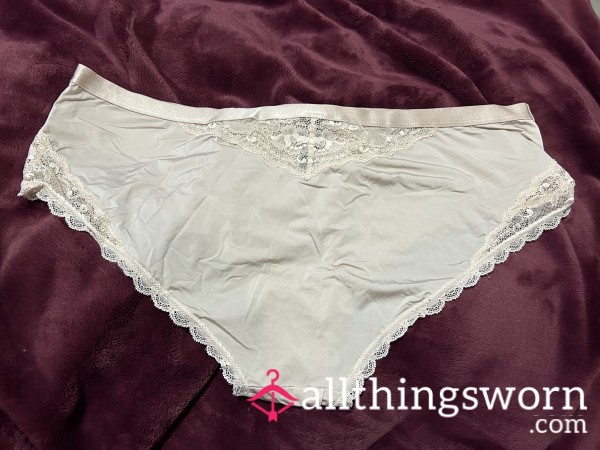 ~NUDE SATIN LACE TRIM CHEEKY PANTY~