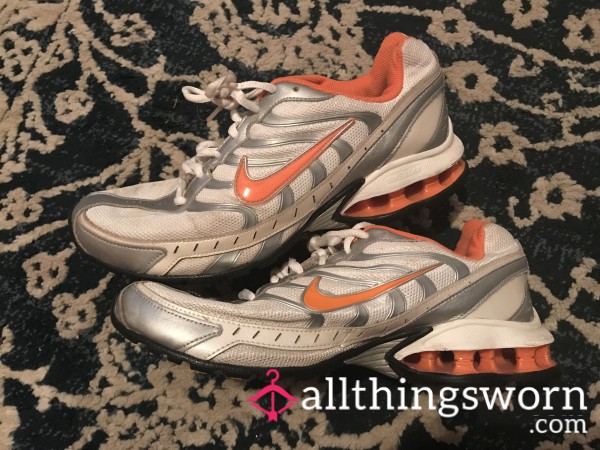 🦋 Old Dirty & Well Worn Orange / White Nike Running Shoes 🦋