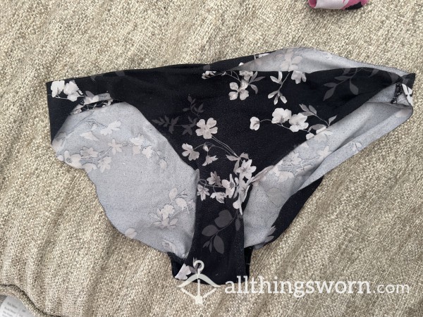 Old Faithful. My Flor*l Panties That I Wore Through 2 Pregnancies. Well-worn For Over 8 Years. Size M