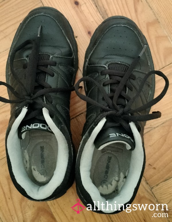 Old Gym Sneakers