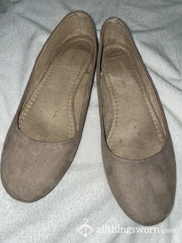 Old Navy Worn Flats