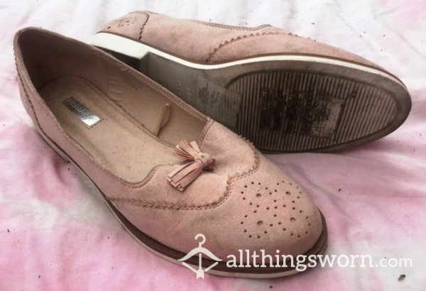 Old Pink Flats With Ta**els, Size 7