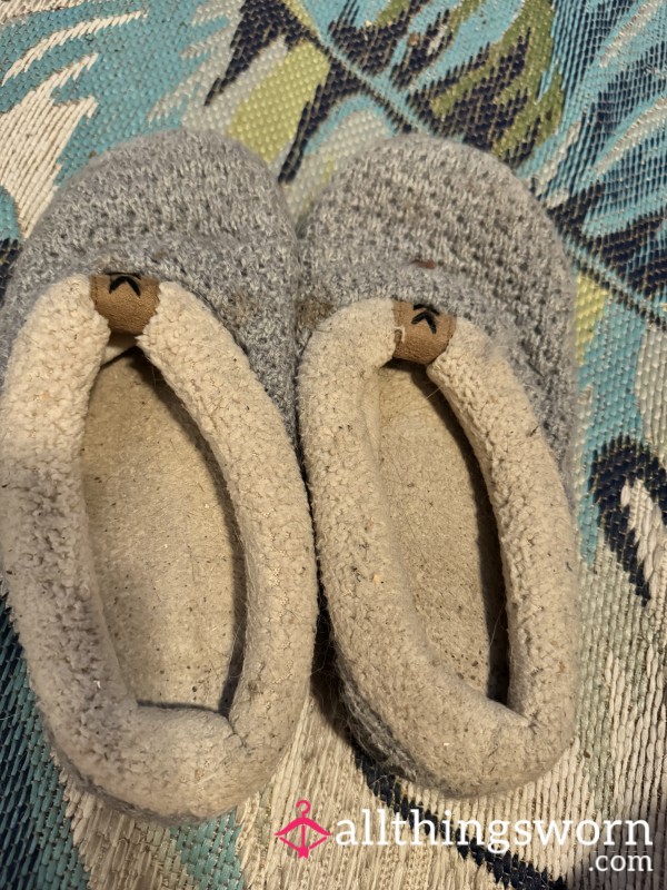 OLD Slippers, Mom And Daughter