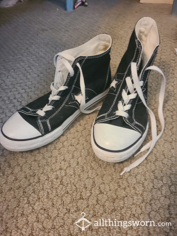 Old Stinky Converse