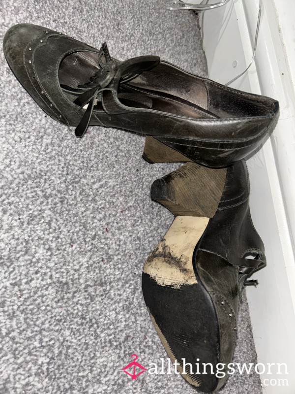 Old Work Shoes, Well Worn UK Size 4