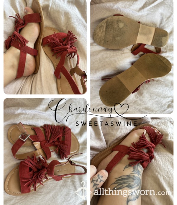 🍷UK 6|🦶🏼Worn Red Suede Ta**el Sandals❤️