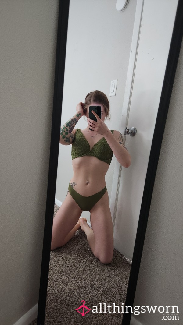 🍸 Olive Green Bra And Cheeky Panty Set 🍸