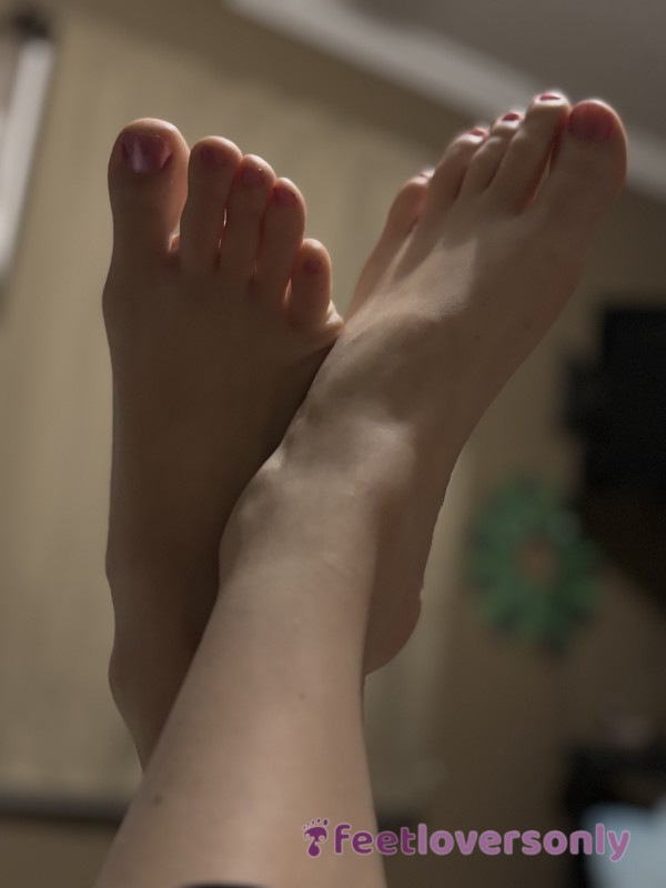 Omg Feet