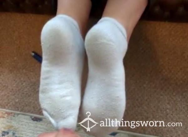 £5 One Minute Video C*mming On My Dirty Socks