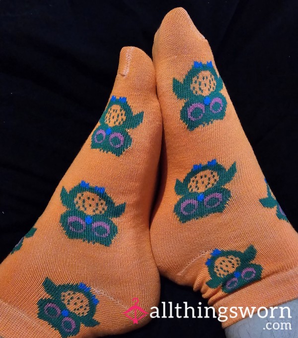 BBW Orange Ankle Socks With Colorful Owls