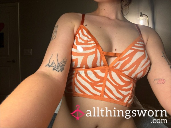 Orange & White Mesh Cropped Bra 🍊🍑🧡