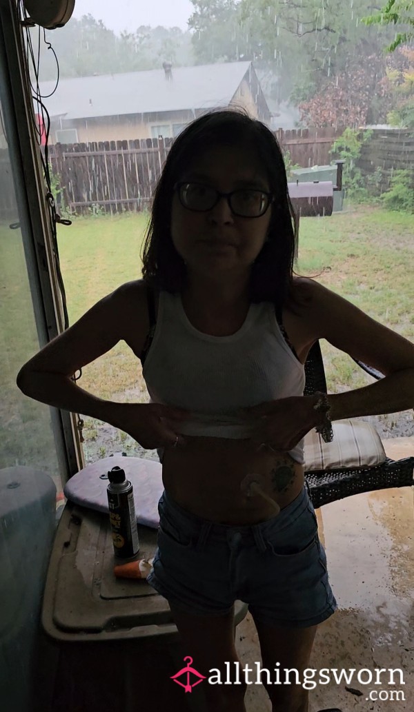 Outdoor Titty Flash