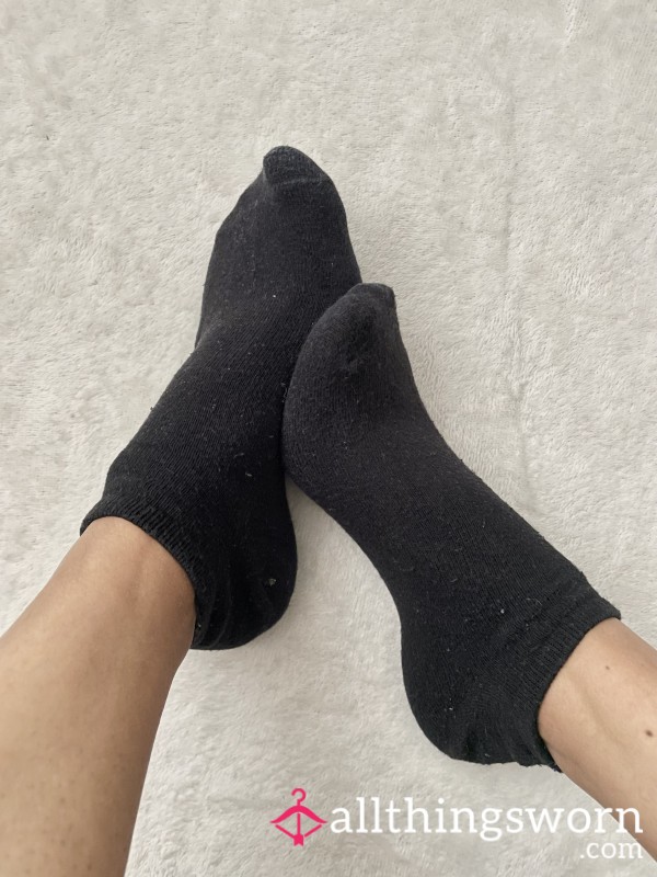 Over Worn Black Ankle Socks