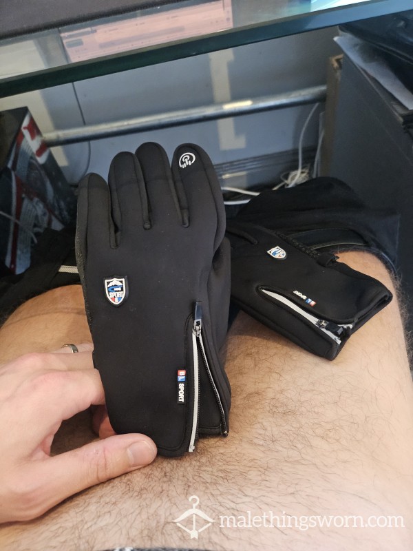 Pair Of C*m Filled Thermal Gloves