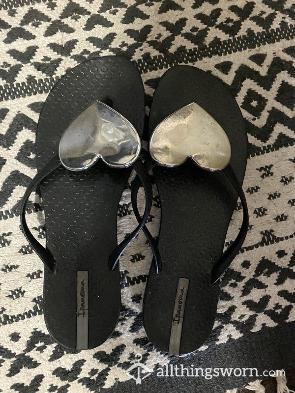 Panama Silver Heart Black Flip Flops