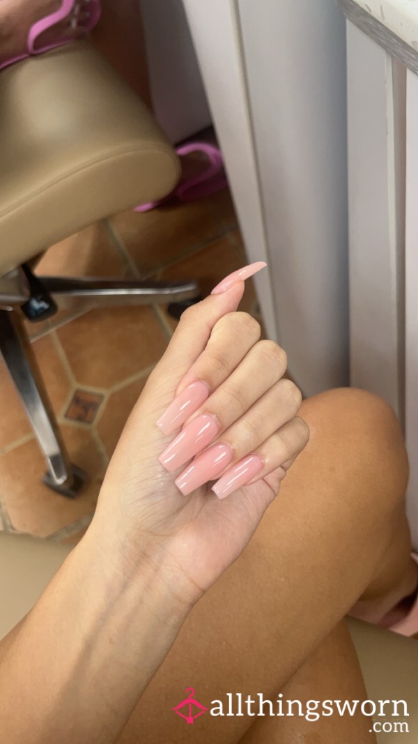 Pay For My Nails <3