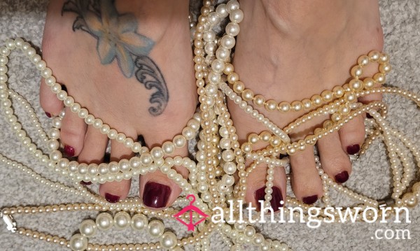 Pearl Necklace Feet Pics