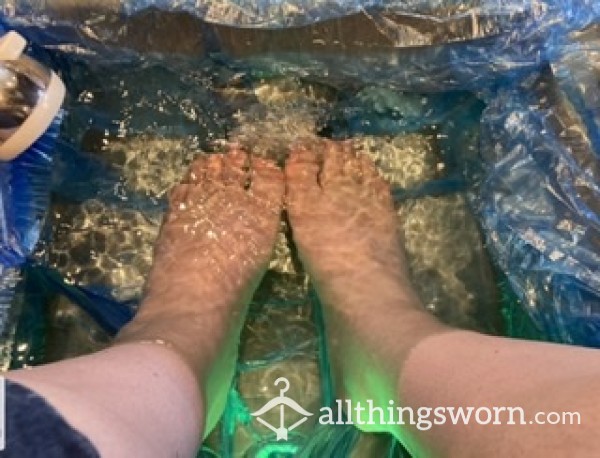 Pedicure 50:39 Full Length