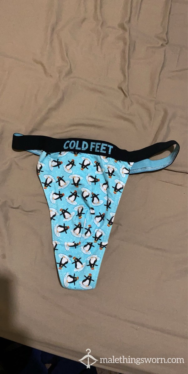 Photos Of My Arse & Bulge In This Penguin Thong