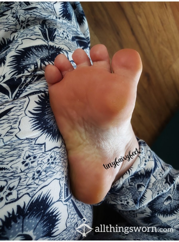 Pick My Pedicure, Pedicure Video, Choose My Nail Polish, Bbw, Milf, Small Feet, Size 2 Feet