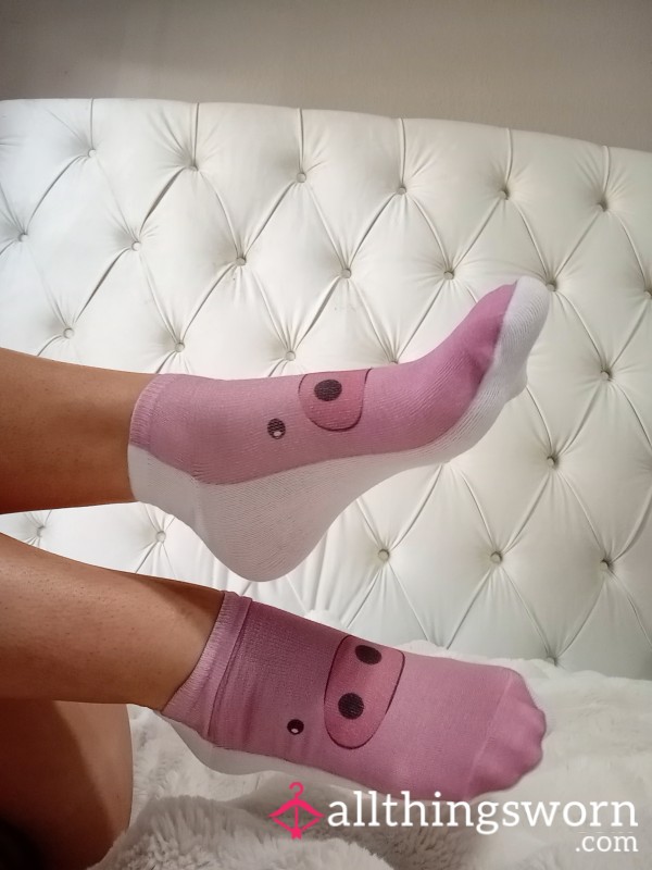 Piggy Socks 2day Wear $22 Shipping Included 🐖🧦