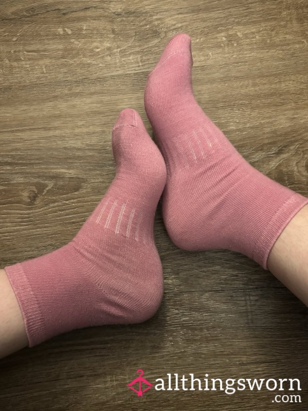 Pink Above-Ankle Socks 🎀