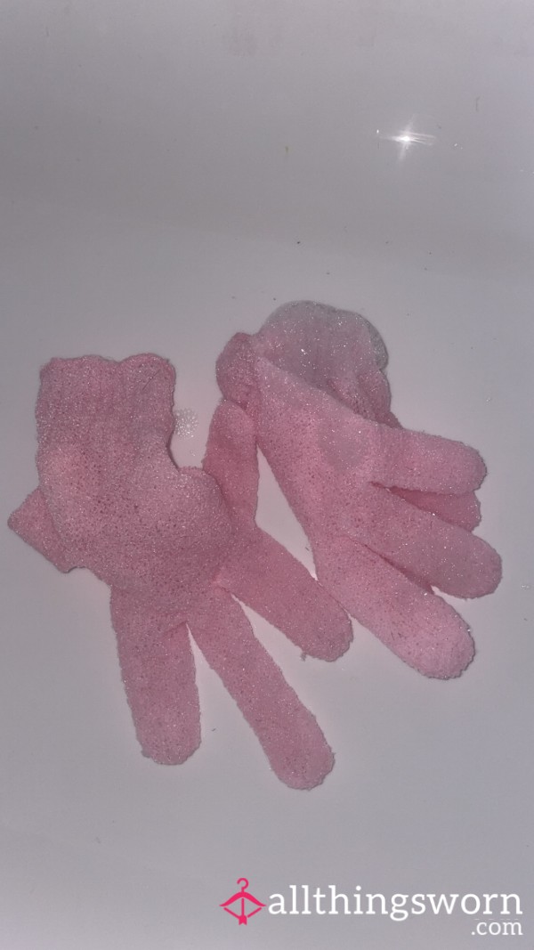 Pink Exfoliating Gloves