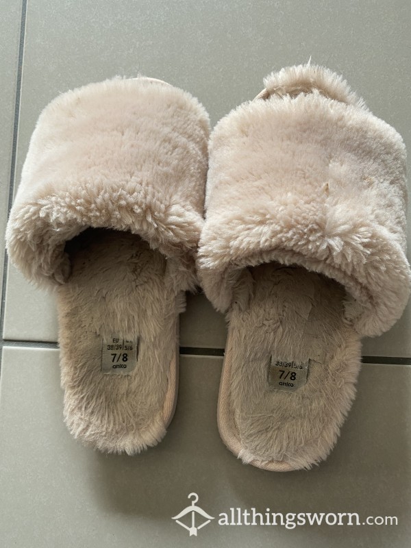 Pink Fluffy Slippers