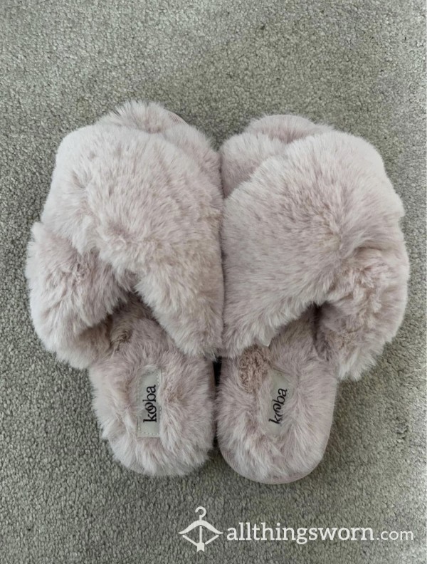 Pink Fluffy Slippers