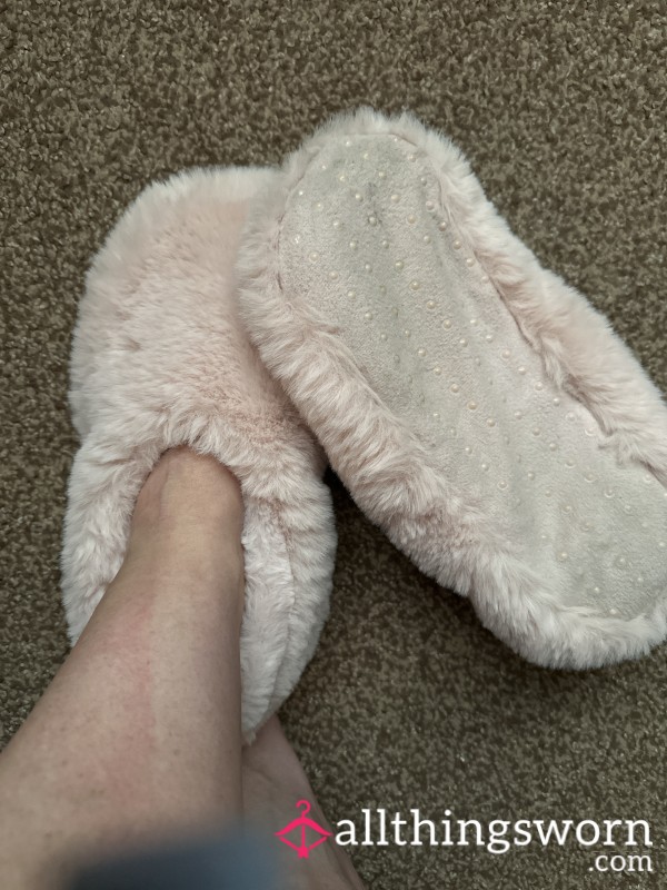 Pink Fluffy Slippers