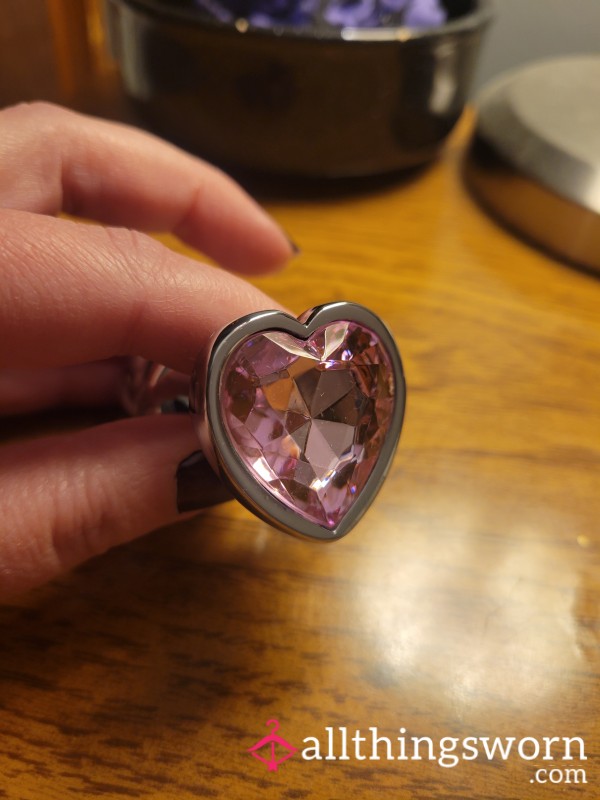 Pink Gem Heart Bu*t Plug Insertion - 6 Pictures