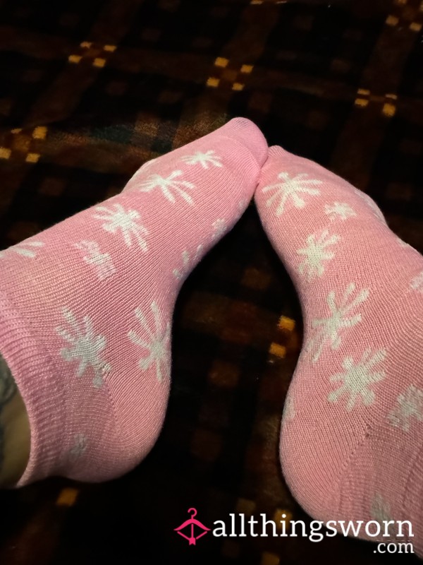 Pink Snowflake Ankle Socks