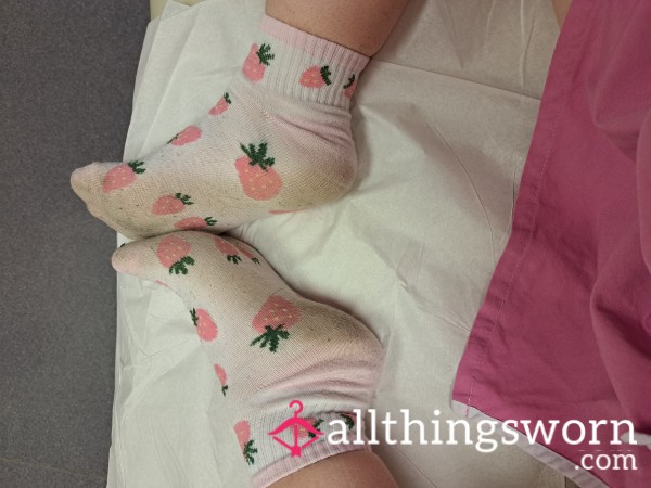 Pink Strawberries On Milky White Ankle Socks | Pics Are From From 3 Days Of Wear | 4 Saves 📌 As Of Mar. 13